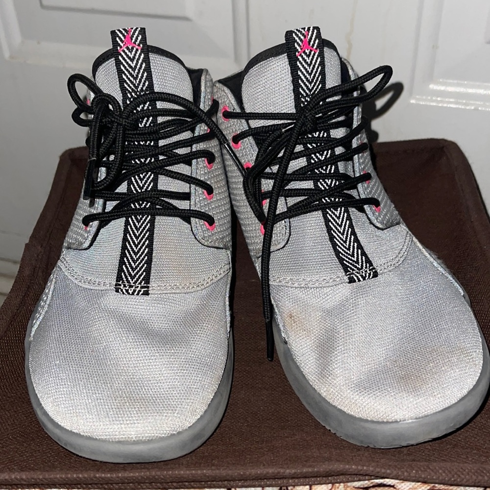Jordan kids running shoes 3/$20